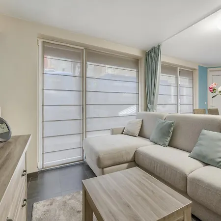 Coastal Retreat W Full Kitchen, Cleaning Included Бланкенберге